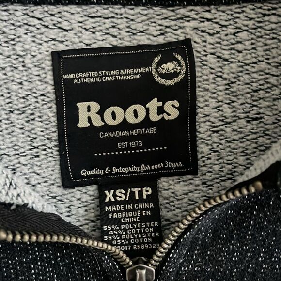 ROOTS Canada Black oversized Pullover Quarter Zip Sweatshirt Womens Size XS - Picture 3 of 8
